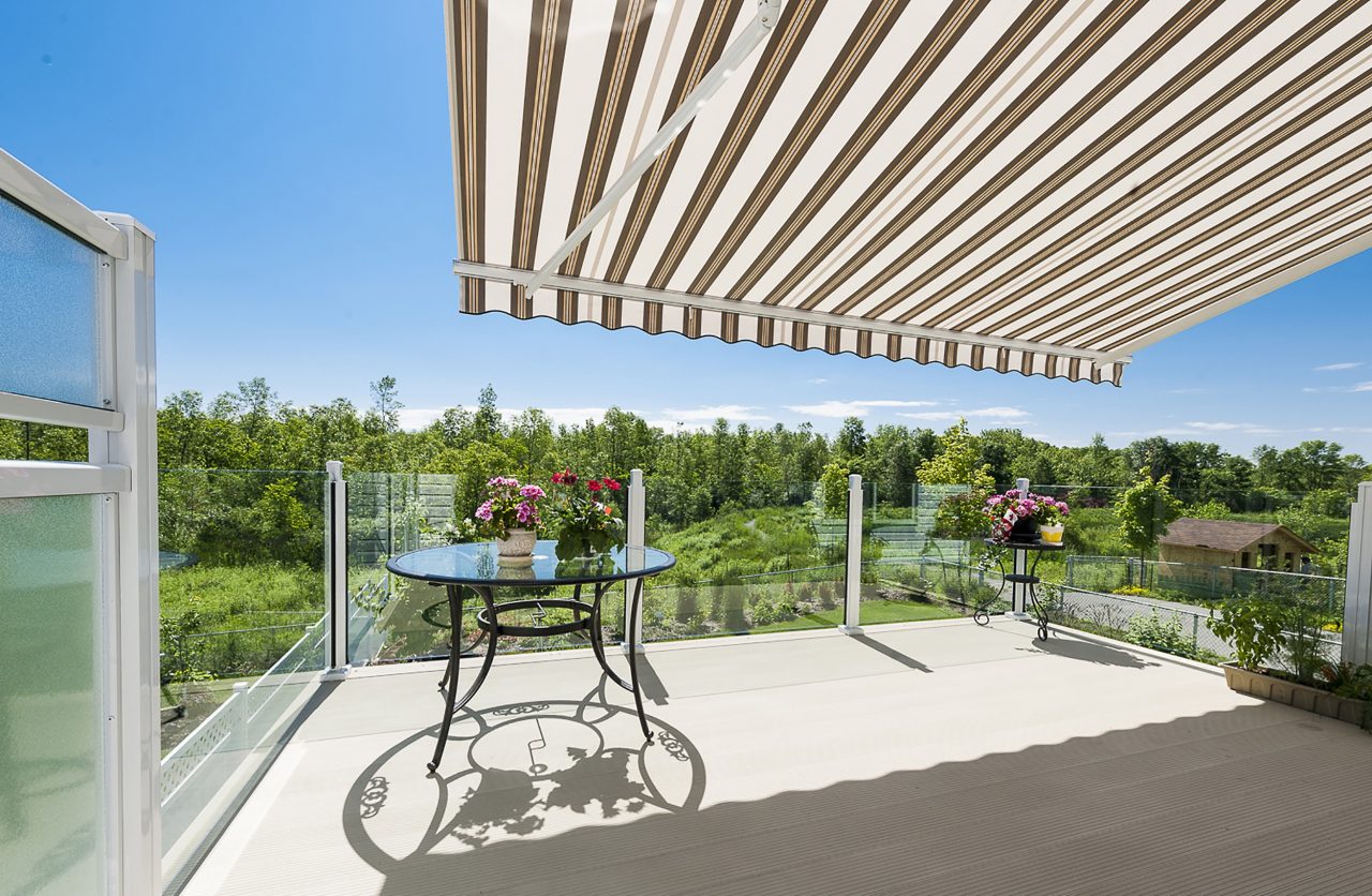 Railings Sunroomstogo and Renovations Aluminum Railings Oshawa